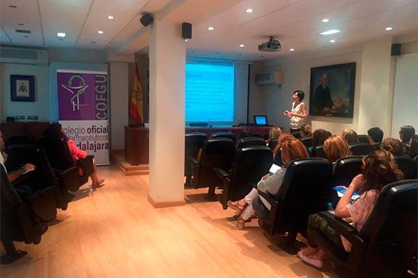 el farmacutico comunitario juega un papel vital a la hora de reconocer signos y sntomas de la evc el farmacutico comunitario juega un papel vital a la hora de reconocer signos y sntomas de la evc