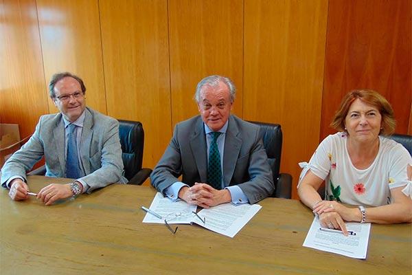 acuerdo entre cofares y sefac para fomentar y desarrollar la figura del farmacutico comunitario acuerdo entre cofares y sefac para fomentar y desarrollar la figura del farmacutico comunitario