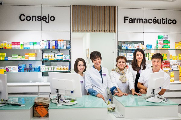 La máscara para los cabellos con el pimiento negro