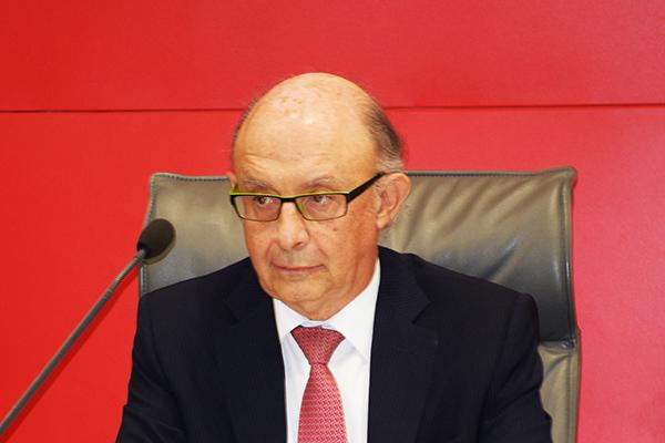 hacienda-no-preve-recortes-en-sanidad-si-el-pais-sigue-en-crecimient