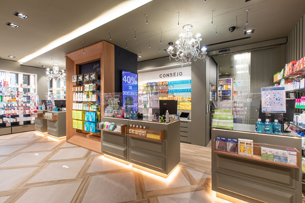 apotheka-sigue-apostando-por-disenos-unicos-para-farmacias
