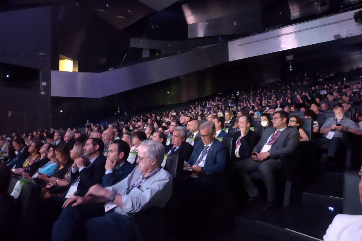 se-inauguran-los-congresos-farmaceuticos-de-sevilla-reivindicando-una
