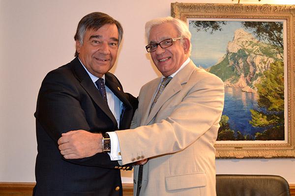 el-consejero-de-sanidad-y-el-presidente-del-cofm-abordan-nuevas-vas-de-colaboracin-profesional